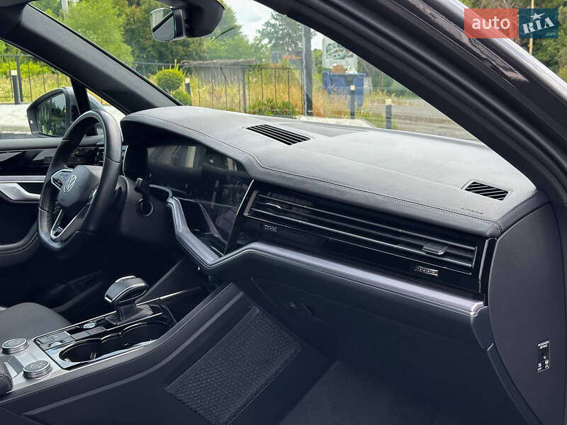 Позашляховик / Кросовер Volkswagen Touareg 2020 в Ужгороді фото 71 Позашляховик / Кросовер Volkswagen Touareg 2020 в Ужгороді