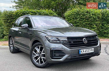 Позашляховик / Кросовер Volkswagen Touareg 2022 в Києві