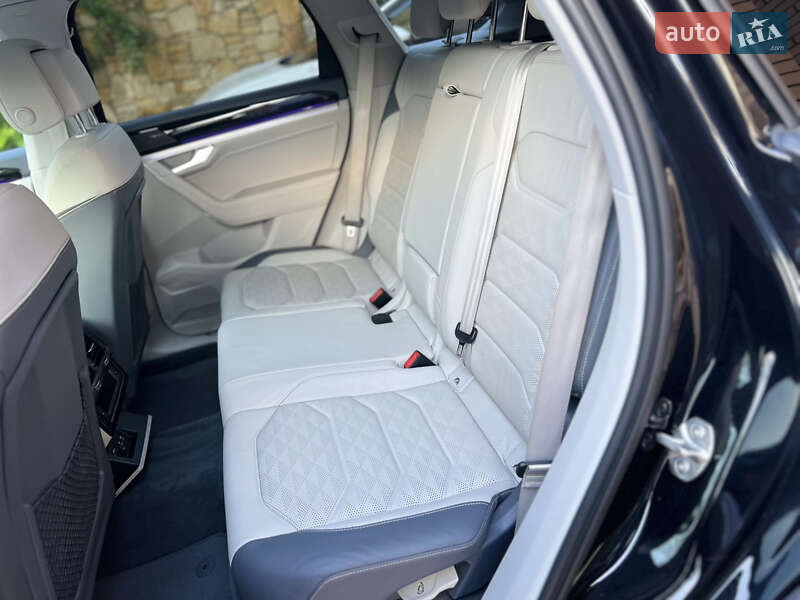 Внедорожник / Кроссовер Volkswagen Touareg 2021 в Виннице
