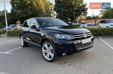 Позашляховик / Кросовер Volkswagen Touareg 2014 в Житомирі