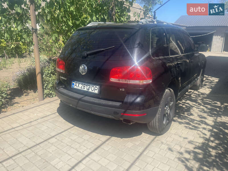 Внедорожник / Кроссовер Volkswagen Touareg 2006 в Николаеве