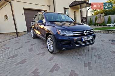 Внедорожник / Кроссовер Volkswagen Touareg 2013 в Тернополе