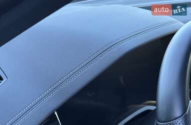 Позашляховик / Кросовер Volkswagen Touareg 2021 в 