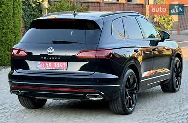 Позашляховик / Кросовер Volkswagen Touareg 2021 в 
