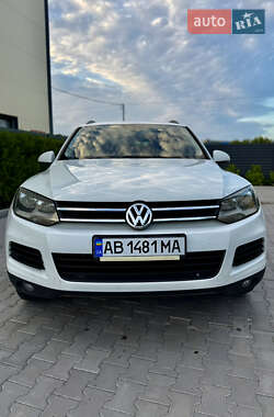 Позашляховик / Кросовер Volkswagen Touareg 2013 в 