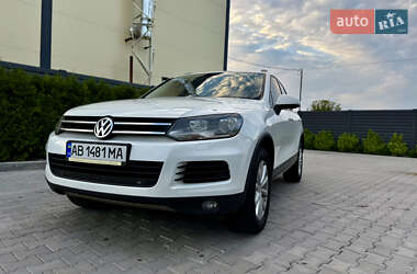 Позашляховик / Кросовер Volkswagen Touareg 2013 в 