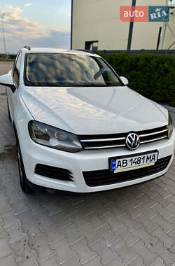Позашляховик / Кросовер Volkswagen Touareg 2013 в 