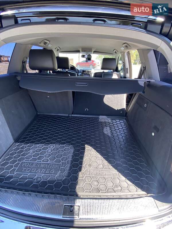 Внедорожник / Кроссовер Volkswagen Touareg 2008 в Белгороде-Днестровском