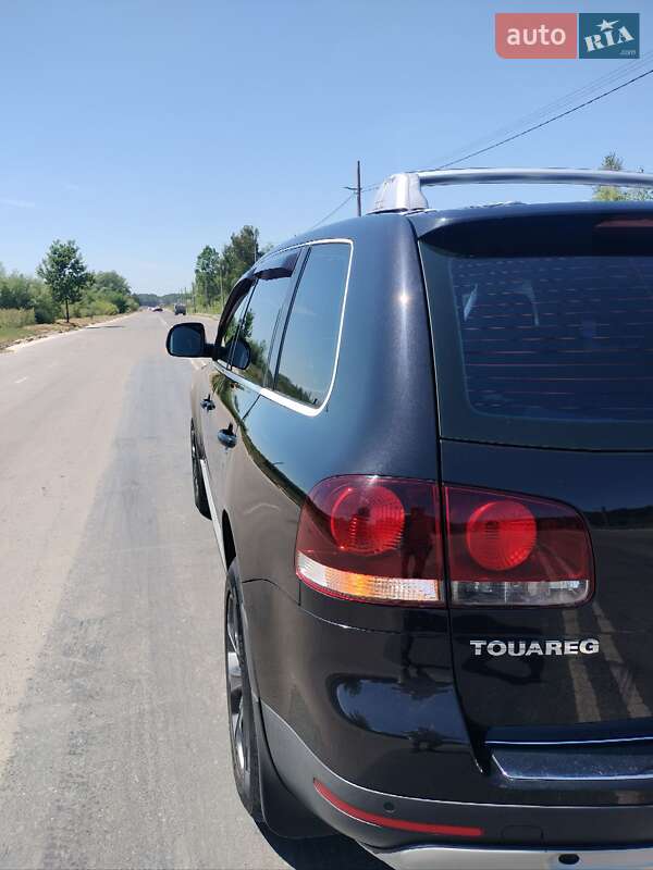 Внедорожник / Кроссовер Volkswagen Touareg 2008 в Львове