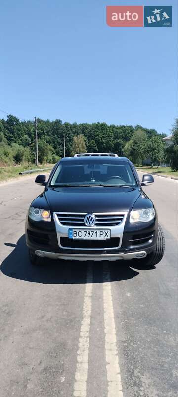 Внедорожник / Кроссовер Volkswagen Touareg 2008 в Львове