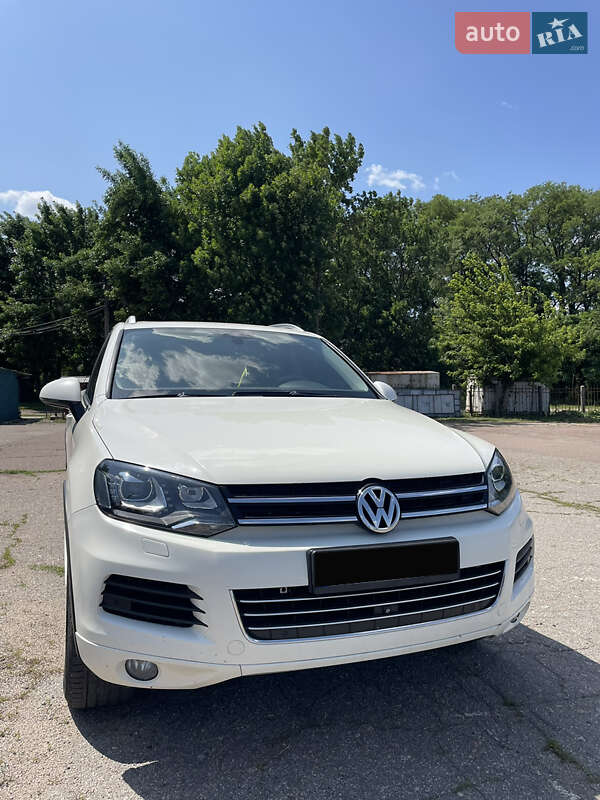Позашляховик / Кросовер Volkswagen Touareg 2010 в Кропивницькому