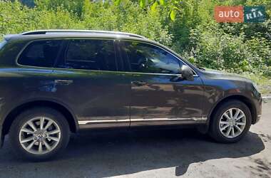 Внедорожник / Кроссовер Volkswagen Touareg 2015 в Лубнах