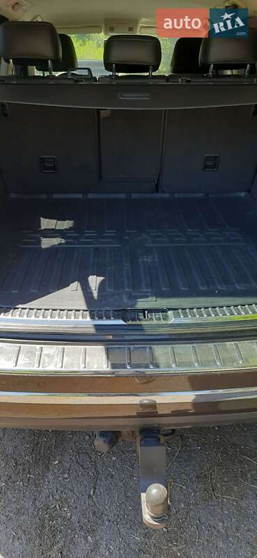 Позашляховик / Кросовер Volkswagen Touareg 2015 в Лубнах