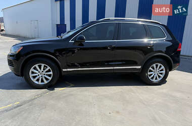 Позашляховик / Кросовер Volkswagen Touareg 2012 в Одесі
