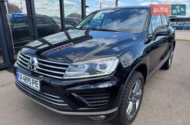 Внедорожник / Кроссовер Volkswagen Touareg 2016 в Киеве