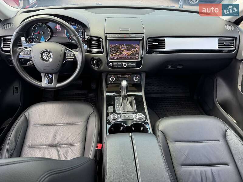 Позашляховик / Кросовер Volkswagen Touareg 2016 в Києві фото 8 Позашляховик / Кросовер Volkswagen Touareg 2016 в Києві