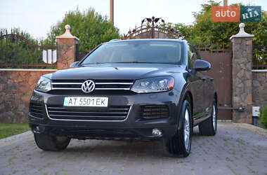 Внедорожник / Кроссовер Volkswagen Touareg 2012 в 