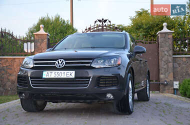 Внедорожник / Кроссовер Volkswagen Touareg 2012 в 