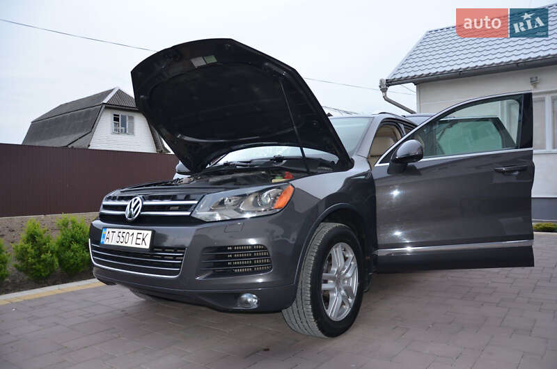 Позашляховик / Кросовер Volkswagen Touareg 2012 в Богородчанах