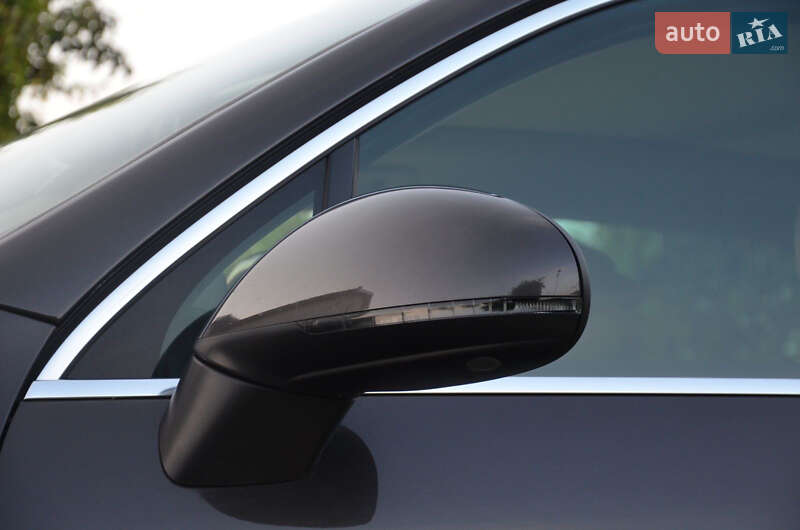 Позашляховик / Кросовер Volkswagen Touareg 2012 в Богородчанах