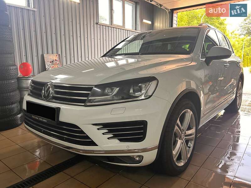 Внедорожник / Кроссовер Volkswagen Touareg 2017 в Житомире