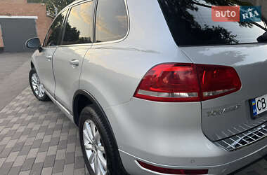 Внедорожник / Кроссовер Volkswagen Touareg 2012 в 
