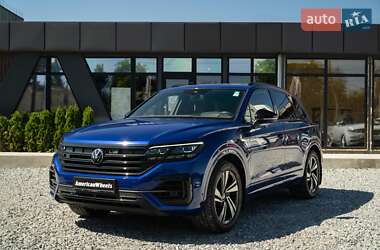 Позашляховик / Кросовер Volkswagen Touareg 2022 в Чернівцях
