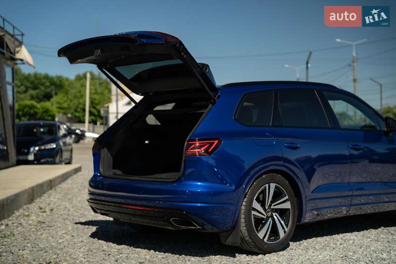 Внедорожник / Кроссовер Volkswagen Touareg 2022 в Черновцах