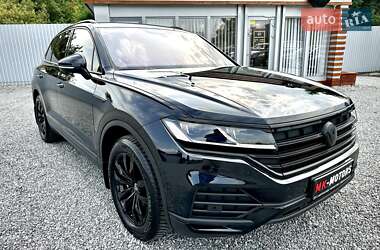 Внедорожник / Кроссовер Volkswagen Touareg 2021 в Киеве