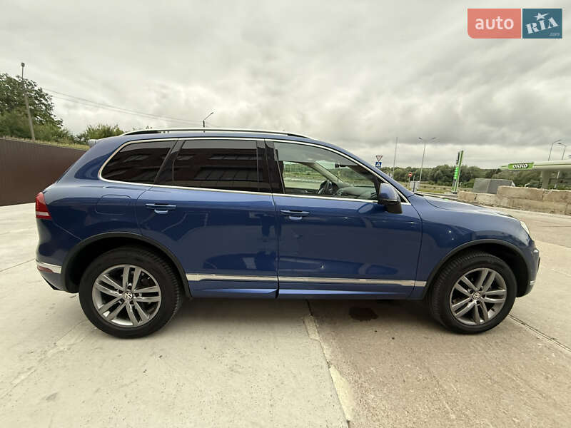 Внедорожник / Кроссовер Volkswagen Touareg 2017 в Жидачове