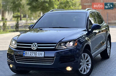 Внедорожник / Кроссовер Volkswagen Touareg 2011 в Полтаве