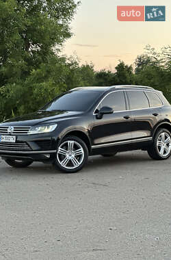 Внедорожник / Кроссовер Volkswagen Touareg 2014 в Балте