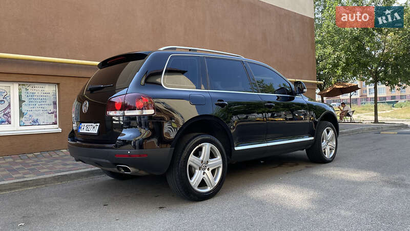 Внедорожник / Кроссовер Volkswagen Touareg 2008 в Киеве