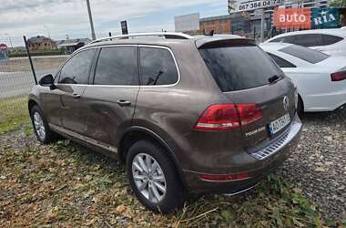 Внедорожник / Кроссовер Volkswagen Touareg 2010 в 