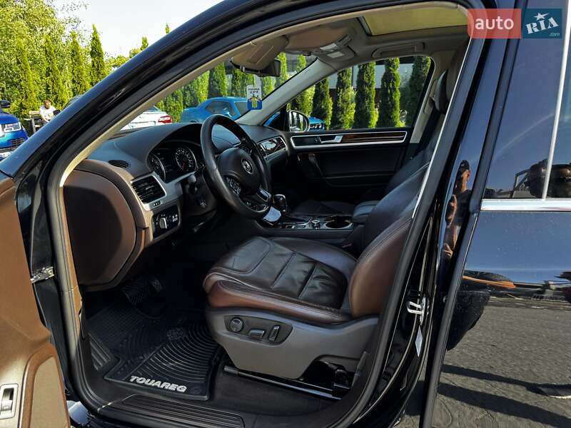 Внедорожник / Кроссовер Volkswagen Touareg 2012 в Ивано-Франковске