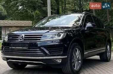 Внедорожник / Кроссовер Volkswagen Touareg 2015 в Ивано-Франковске