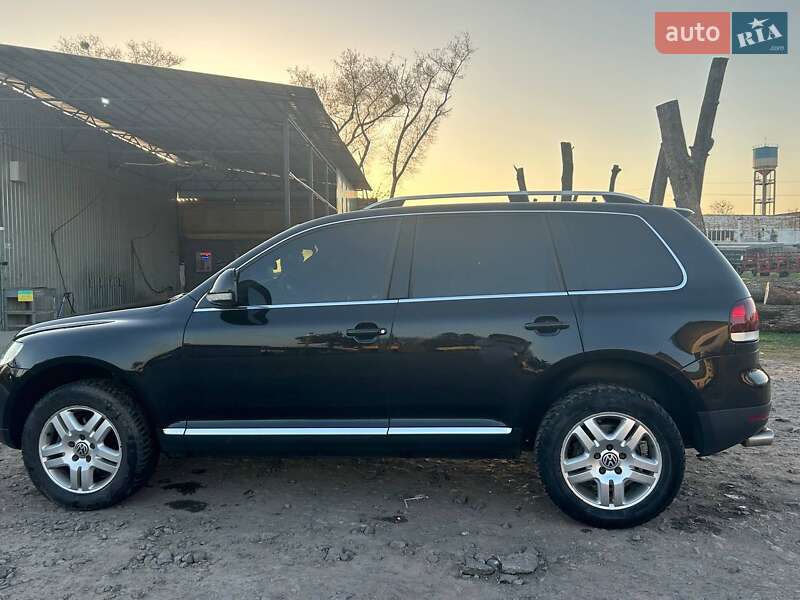 Внедорожник / Кроссовер Volkswagen Touareg 2008 в Виннице