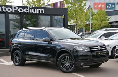 Позашляховик / Кросовер Volkswagen Touareg 2012 в Києві