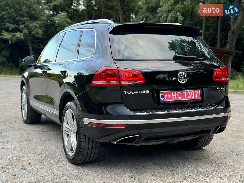 Внедорожник / Кроссовер Volkswagen Touareg 2014 в Бережанах