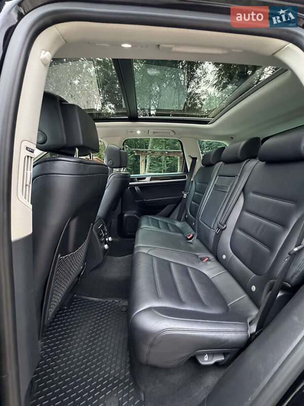 Внедорожник / Кроссовер Volkswagen Touareg 2014 в Бережанах