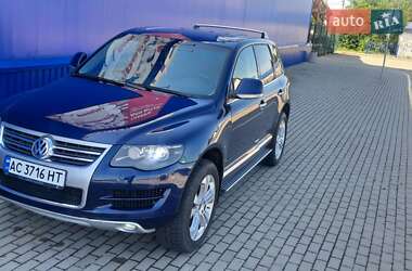 Внедорожник / Кроссовер Volkswagen Touareg 2008 в Нововолынске