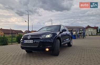 Внедорожник / Кроссовер Volkswagen Touareg 2014 в Мукачево
