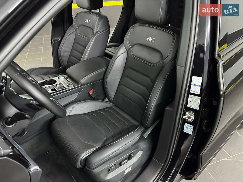 Внедорожник / Кроссовер Volkswagen Touareg 2019 в Казатине
