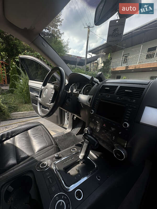 Позашляховик / Кросовер Volkswagen Touareg 2004 в Бердичеві