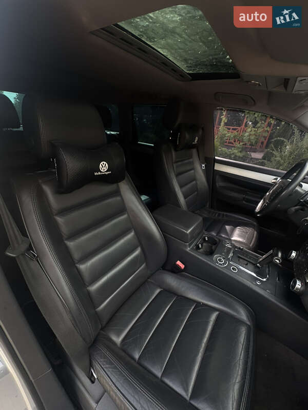 Позашляховик / Кросовер Volkswagen Touareg 2004 в Бердичеві