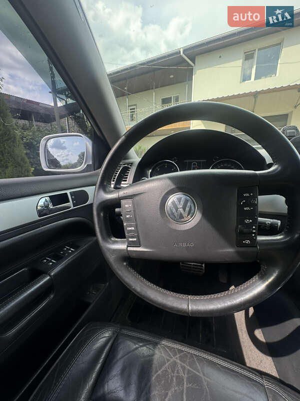 Позашляховик / Кросовер Volkswagen Touareg 2004 в Бердичеві