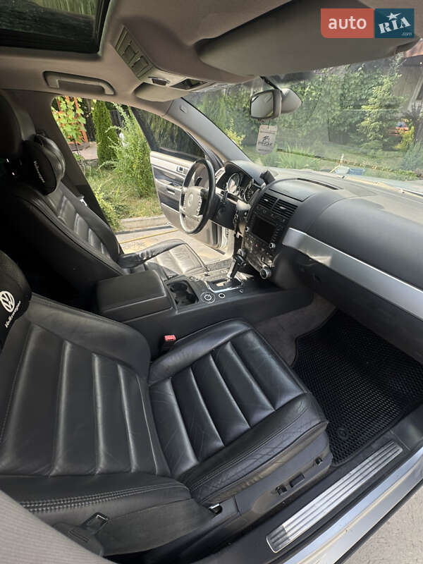 Позашляховик / Кросовер Volkswagen Touareg 2004 в Бердичеві