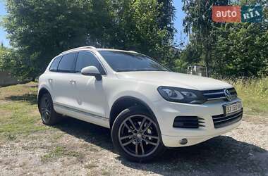 Внедорожник / Кроссовер Volkswagen Touareg 2011 в Хмельницком