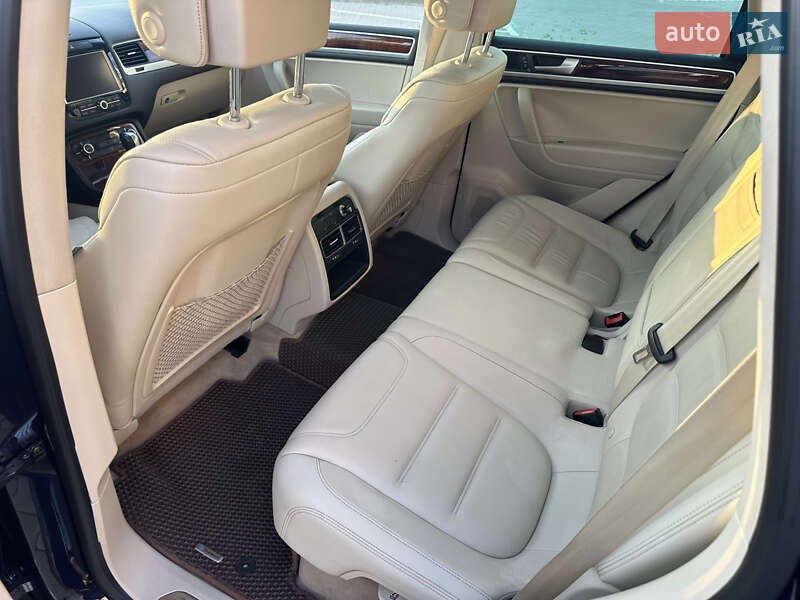 Позашляховик / Кросовер Volkswagen Touareg 2013 в Луцьку фото 4 Позашляховик / Кросовер Volkswagen Touareg 2013 в Луцьку