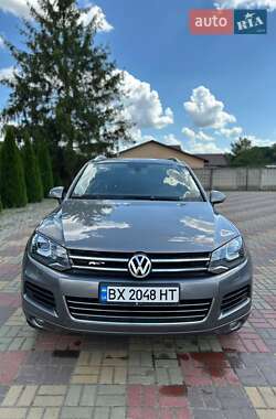 Внедорожник / Кроссовер Volkswagen Touareg 2012 в Изяславе